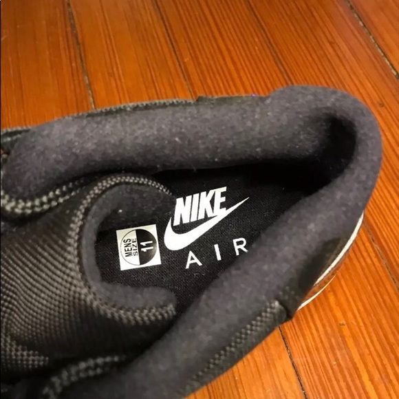 Air Jordan Retro 11 SpaceJam - Picture 5 of 6